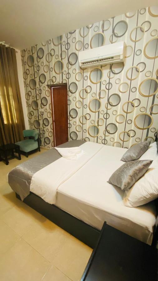 Hotel Al Multaqa