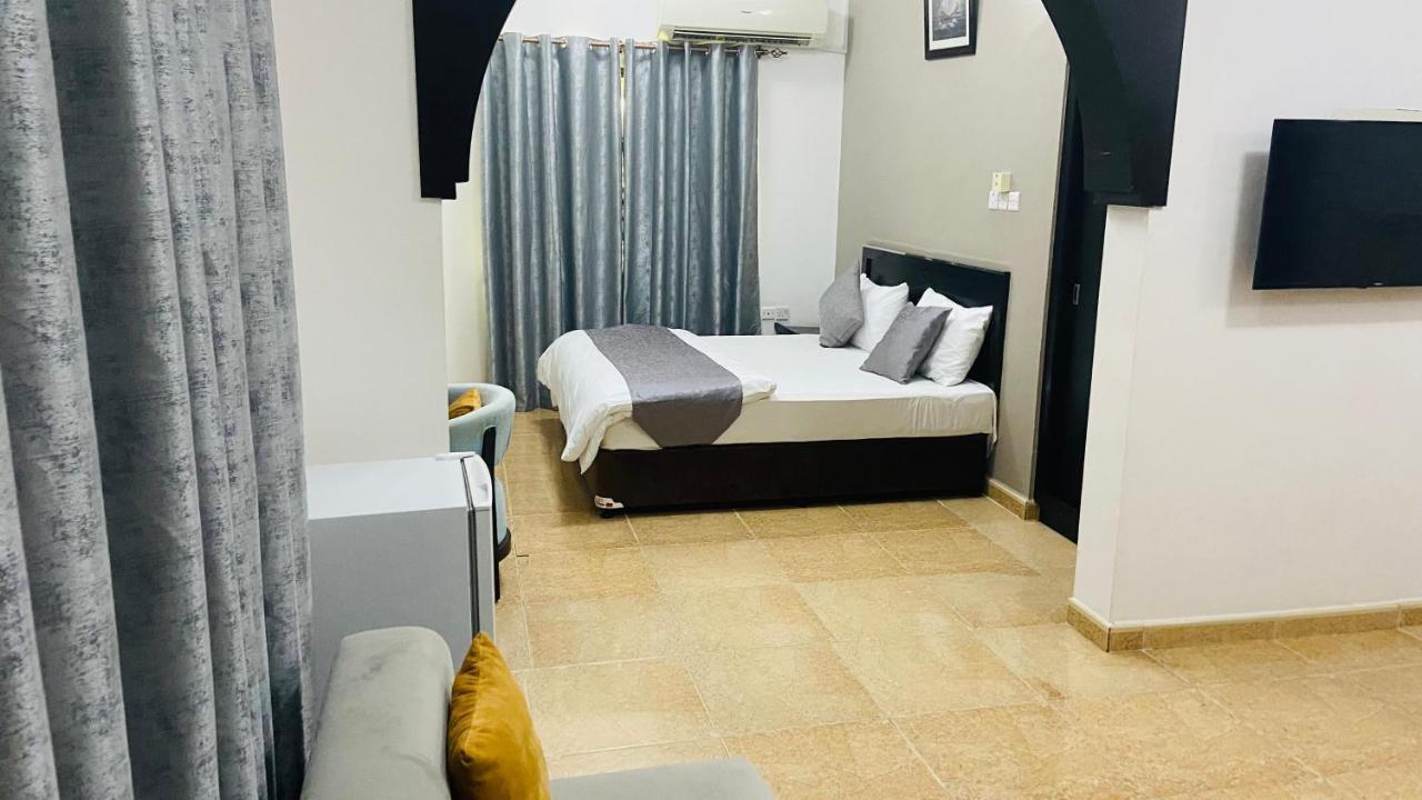 Al Multaqa Hotel