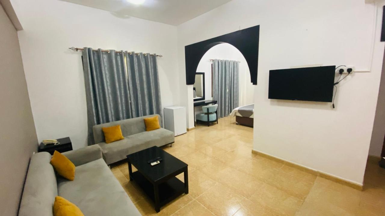Al Multaqa Sohar