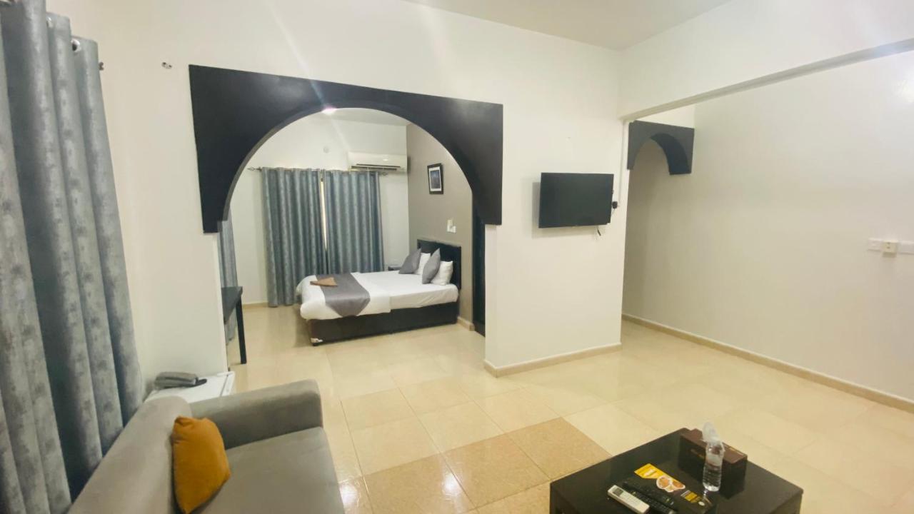 Al Multaqa Hotel Sohar
