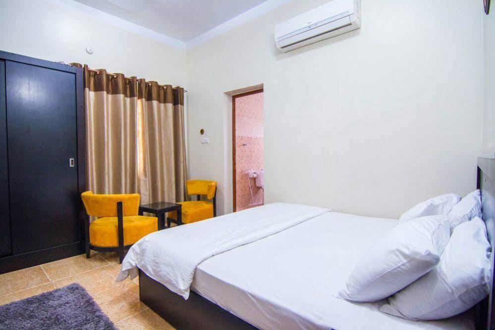 Al Multaqa Hotel